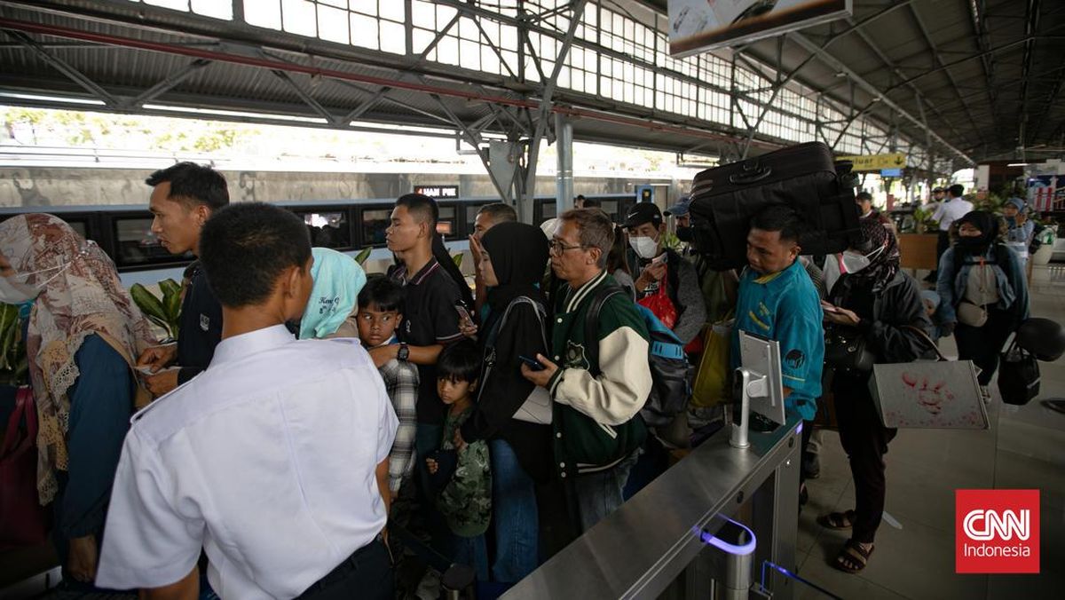 KAI Angkut 2 Juta Pemudik Selama Musim Lebaran 2025