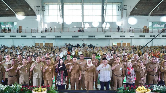 Bappeda Provinsi Jawa Timur – Halalbihalal ASN Jatim, Gubernur Khofifah Dorong ASN Tingkatkan Kinerja