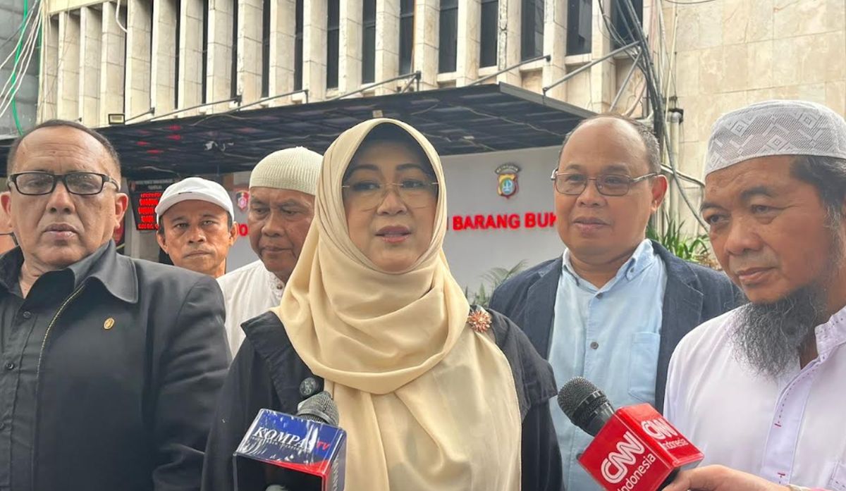 Diperiksa Polda Metro, dr Tifa Ngotot Ingin Lihat Ijazah Asli Jokowi : Okezone Nasional
