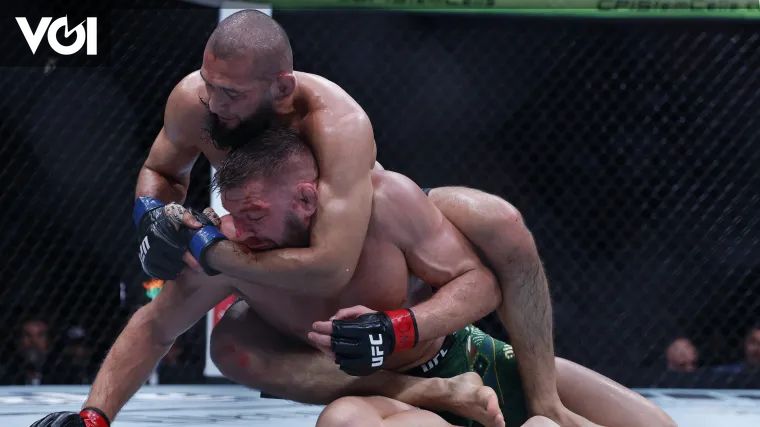 Du Plessis Sebut Chimaev Pantas Jadi Juara Dunia