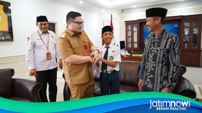 Mas Dhito diam-diam Punya Teman Anak MTs, Ini Dia Orangnya