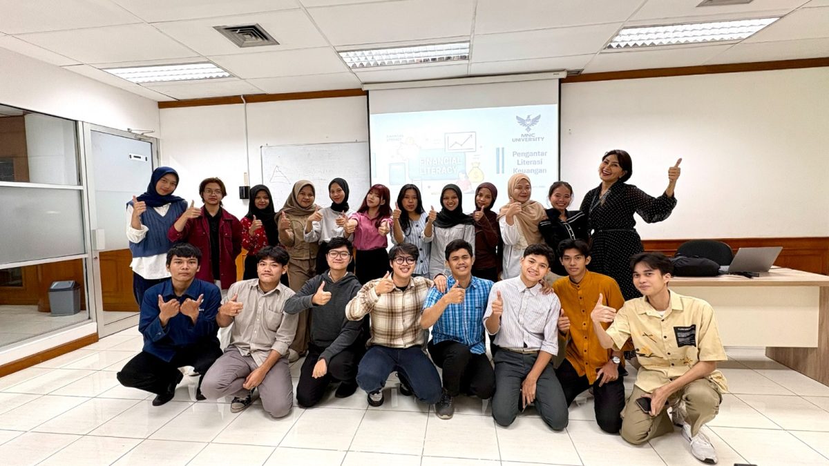 MNC Life Gelar Kelas Literasi Keuangan untuk Mahasiswa MNC University Fakultas Ekonomi dan Manajemen Kelas Eksekutif : Okezone Economy