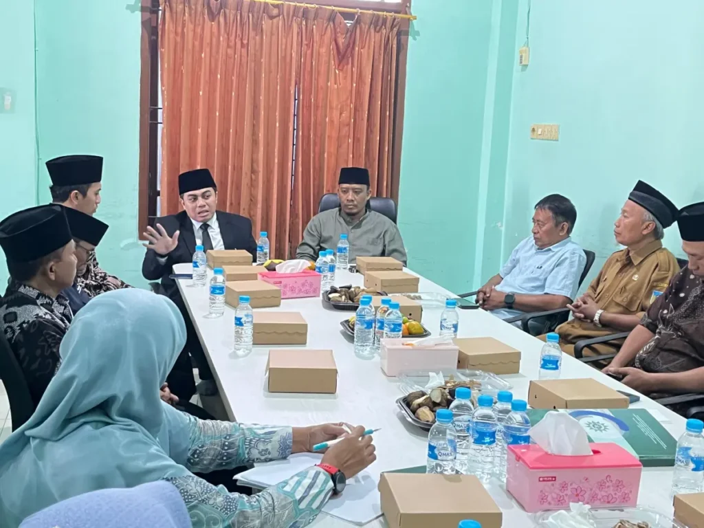 Gus Riza Sahlan Siroj Sambangi PDM Kabupaten Kediri