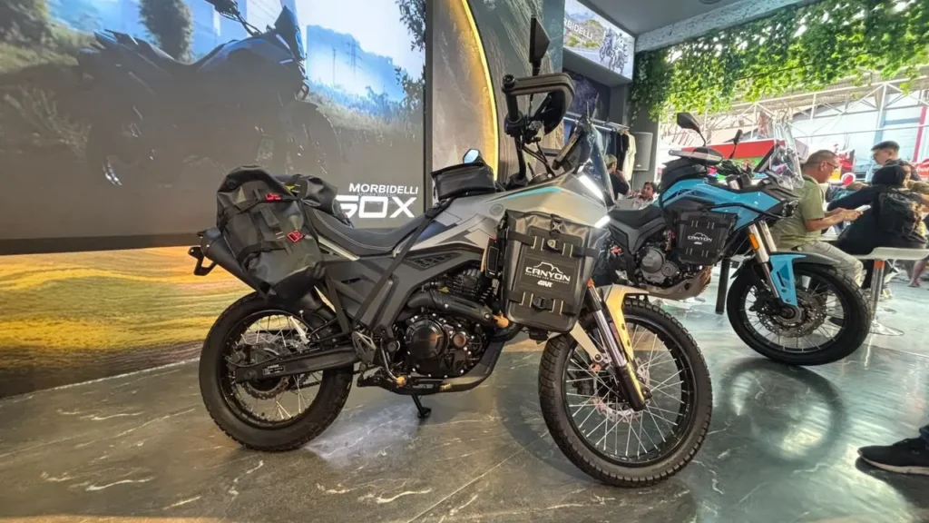 Morbidelli T250X resmi meluncur sebagai motor petualang kelas 250cc bertenaga 27,5 HP dengan tangki 18 liter dan panel TFT 5 inci. Harga kendaraan ini di Eropa mencapai 4.200 Euro (sekitar Rp 73,5 juta) dan diprediksi tiba di Indonesia pada kuartal pertama 2027.